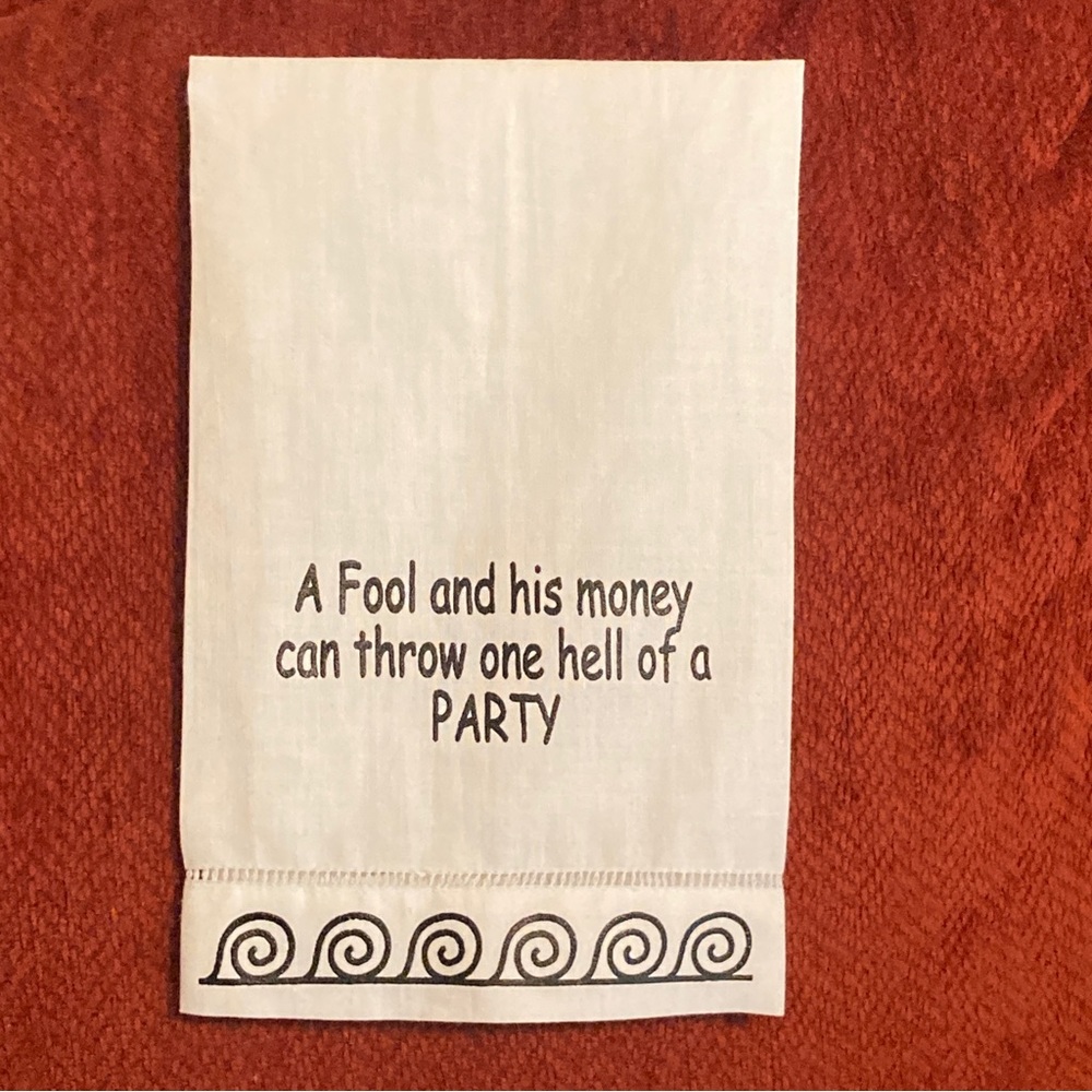 NWT Fingertip Towel